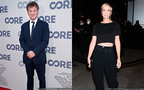 Kristen Wiig shows off her bikini body with Sean Penn